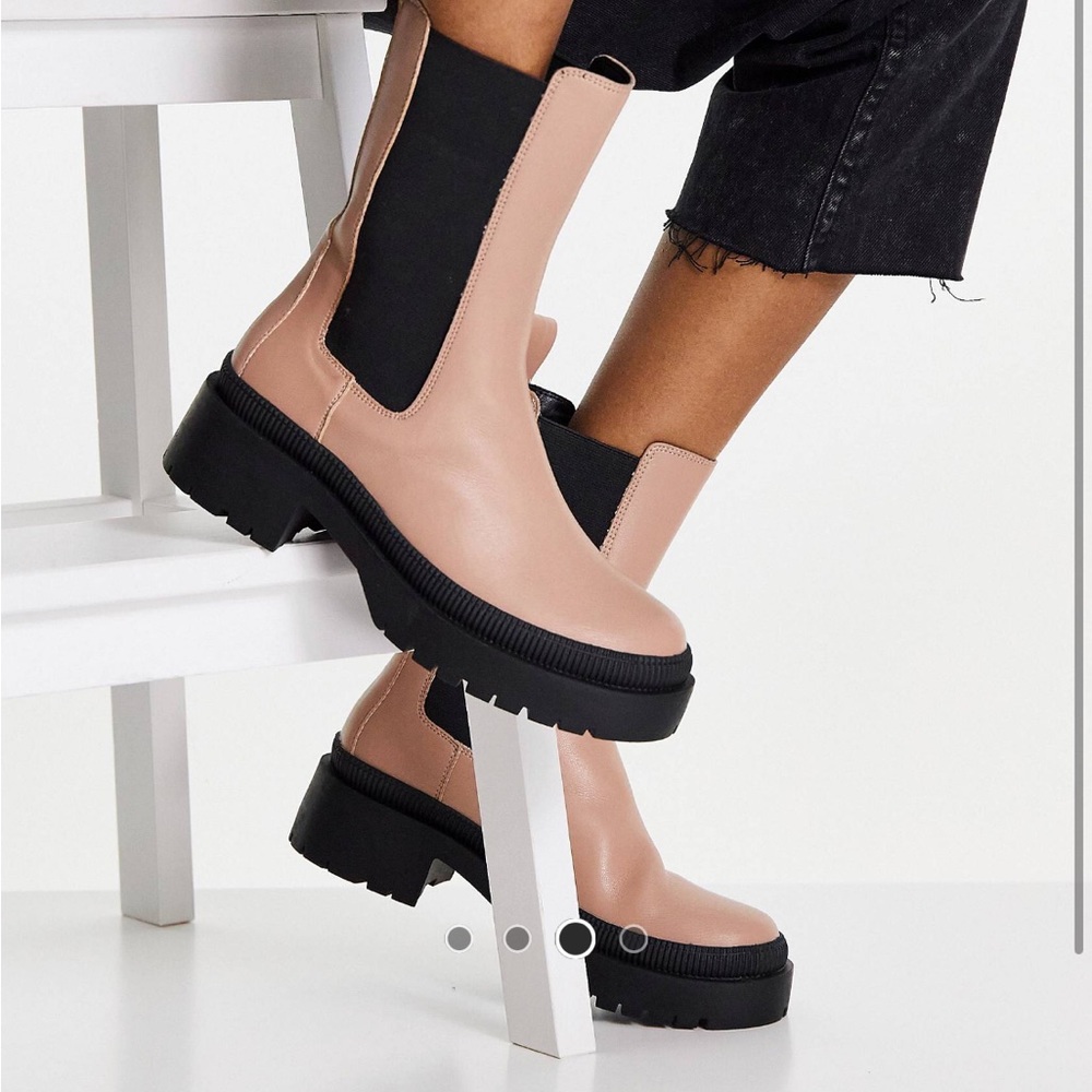 High ankle boots